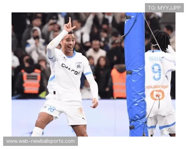 格林伍德助攻奥巴梅扬,马赛扩大比分 格林伍德助攻奥巴梅扬,马赛扩大比分